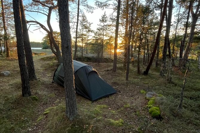 2-Day Kayak Tour in the Stockholm Archipelago - What the guides and group size mean