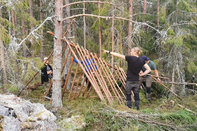 2-Day Small-Group Basic Skills Survival Course in Södermanland - Fire cooking, plants, and finding food
