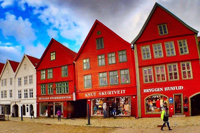 2 Hour Private Guided Walking Tour of Bergen - Hanseatic merchant houses at Schøtstuene