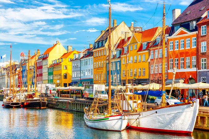 2-Hour Walking Introduction to Copenhagen and its Main Sights - Why this two-hour walk works well on your first day