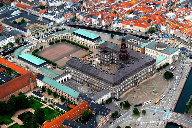 2-Hour Walking Introduction to Copenhagen and its Main Sights - Amalienborg Palace and royal Copenhagen