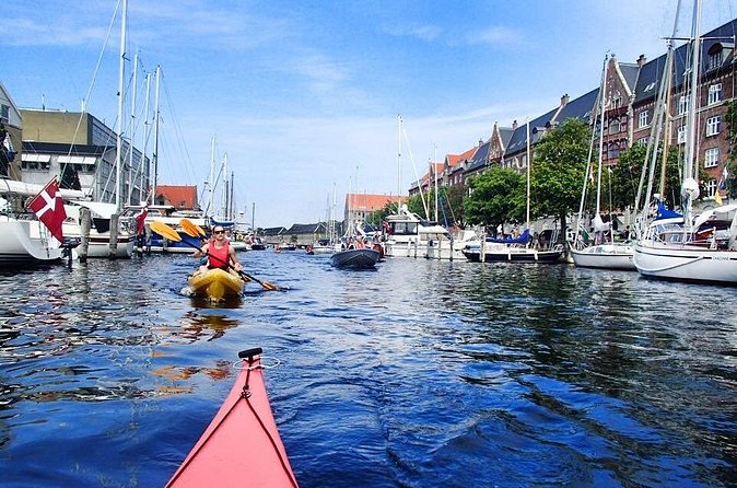 2 Hours Guided Kayak Tour in Copenhagen Harbor - Christianshavn by kayak