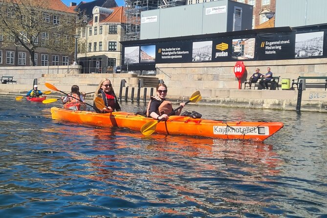 2 Hours Guided Kayak Tour in Copenhagen Harbor - The Black Diamond and the ride back