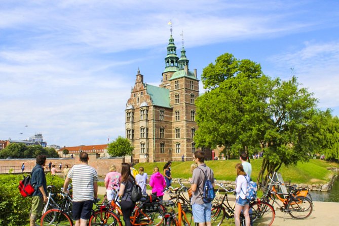 3-hour Copenhagen City Highlights Bike Tour - How hard is the cycling?