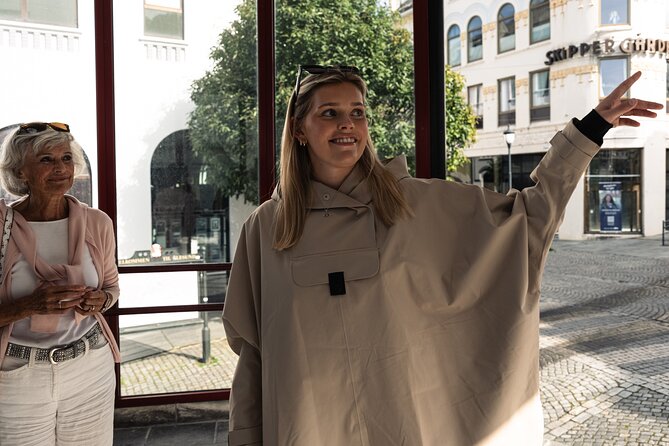 3 Hour Guided Food Walk Tour in Alesund, Norway - Kongens gate, the Pavilion, and the harbor