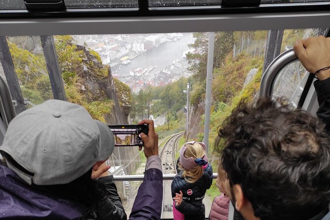 3-Hour Private Tour Hiked through the Bergen Mountains - Hiking beyond the viewpoint on Mount Fløyen