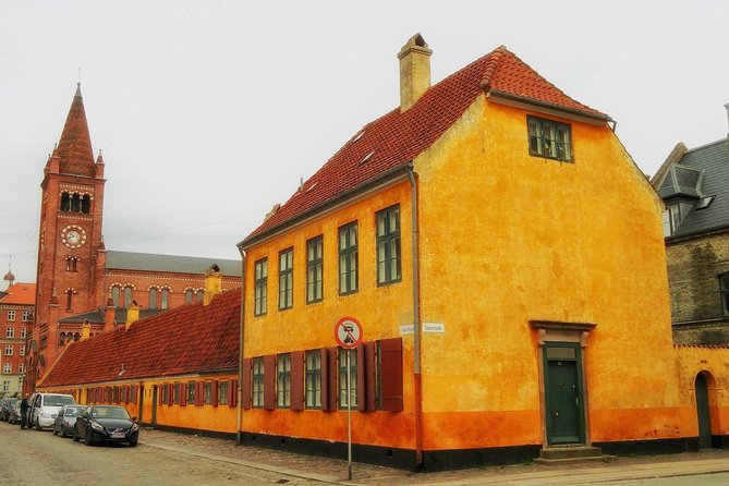 3h Private walking tour, Copenhagen - Christiansborg Palace: government at the heart of the city