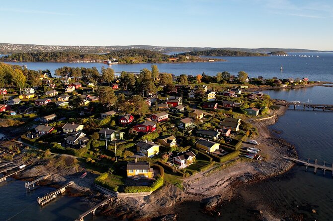4 Hours Island Hopping Tour in Oslo - The short ferry to Lindøya