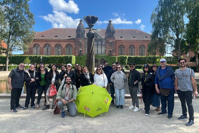 90-minute Private City Highlights Walking Tour in Copenhagen - Strøget and Magstræde: modern shopping beside old lanes