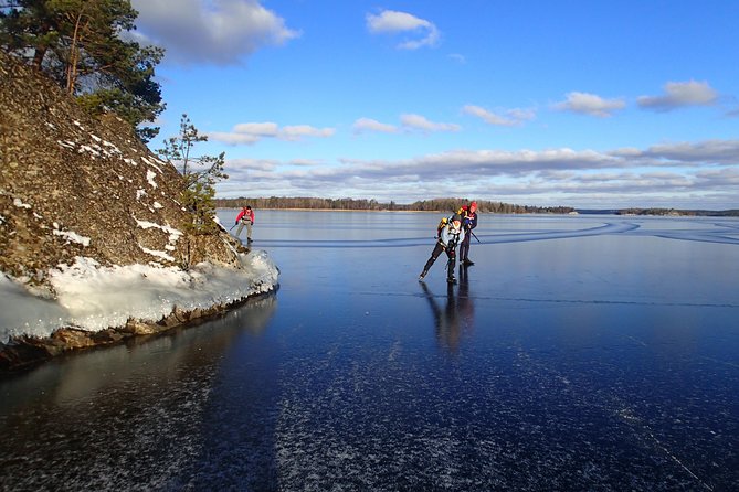 A Day on the Ice in Stockholm - Group size and guide support