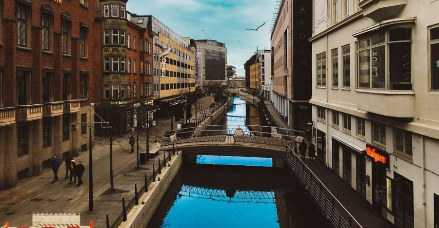 Aarhus: Express Walk with a Local in 60 minutes - Why one hour can be enough, and when it is not