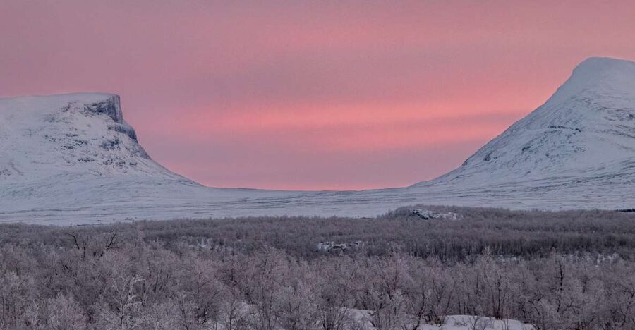 Abisko National Park: Scenic Morning Hike with Transfer - Morning pickup from Abisko hotels