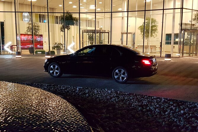 Airport Limousine Transfer: Arlanda Airport to Stockholm City 1-7 Passengers - How Much Value You Get for $228.10