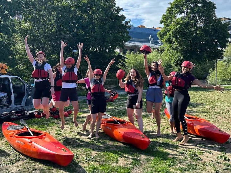 Akerselva River: Urban Paddling Adventure Kayak Tour - Through the 500-meter tunnel