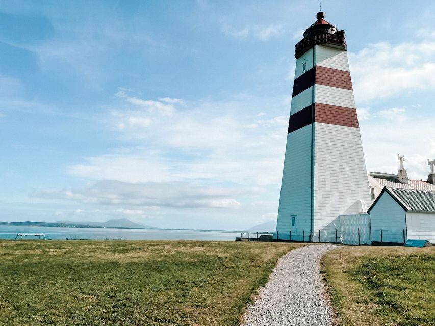 Ålesund: Ålesund and Surrounding Islands Audio Guide Tour - Weather and clothing that will make the day easier