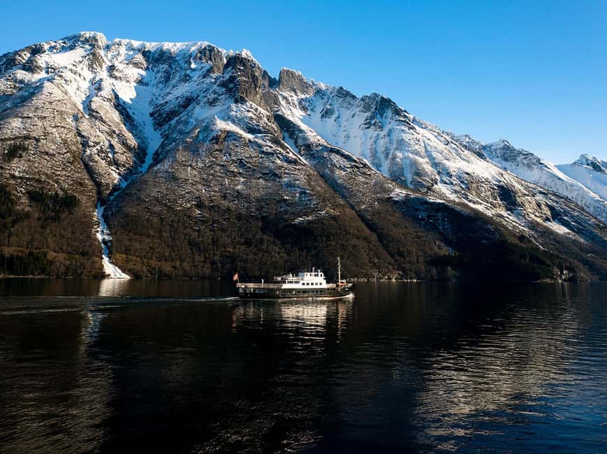 Ålesund: Fjord Tour with Lunch on MS Bruvik - Who should book this Hjørundfjord cruise?