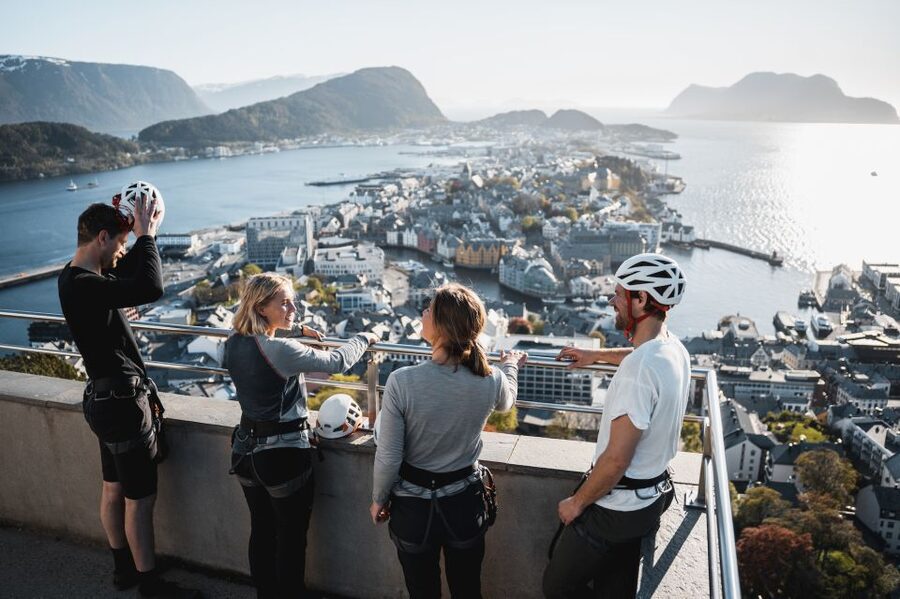Ålesund: Via Ferrata tour - The halfway bench is more than a rest stop
