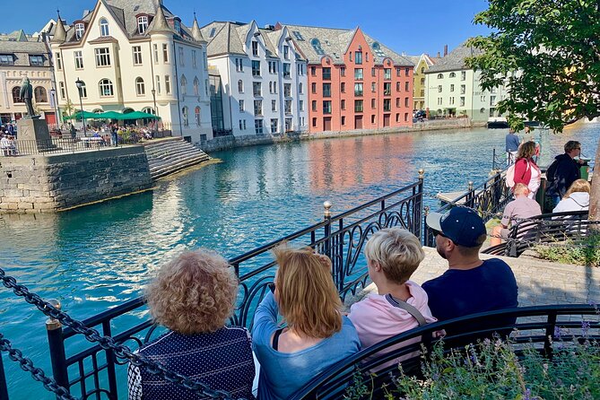 All Alesund Highlights in one tour - Sunnmøre Museum and everyday life in the region