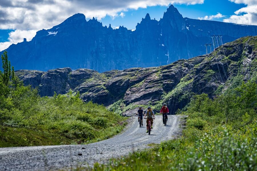 Andalsnes: Bike & Hike Adventure to Litlefjellet Summit - Returning to Åndalsnes by bike