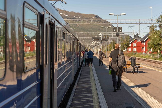 Arctic Train - The Northernmost Railway in Norway - Choosing your seat for the fjord views