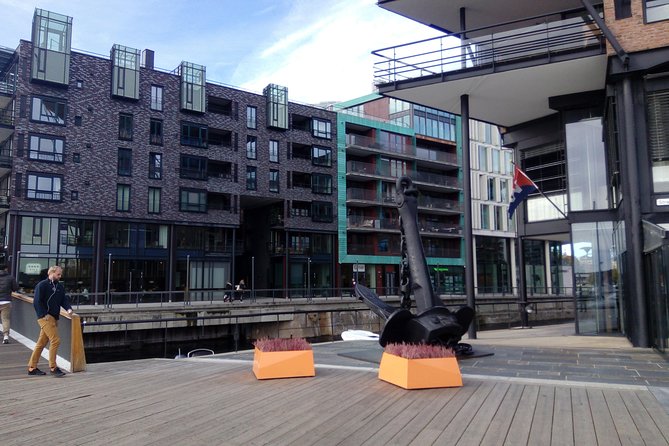 Art and Museum Tour of Oslo - Akershus Fortress and the older city grid