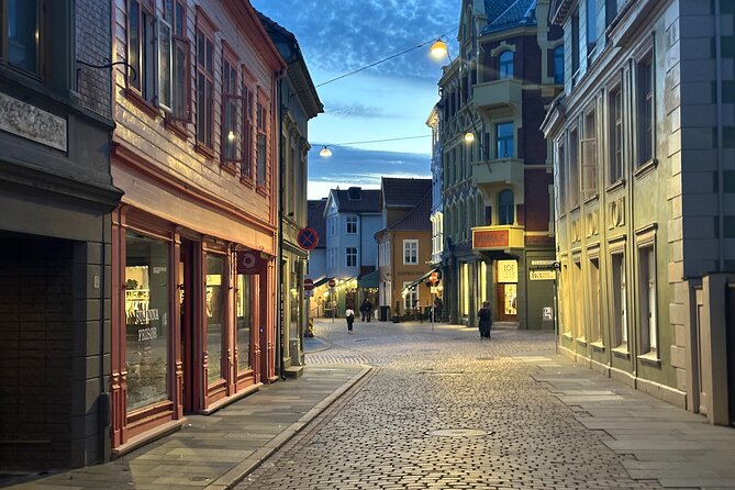 Audio Walking Tour in Bergen Famous Ghosts Location - Bryggen and the hard life of sailors