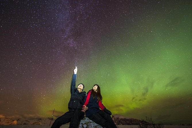 Aurora Capture with Photographer - Guides who add more than driving