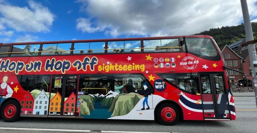 Bergen: 24-Hour Hop-On Hop-Off Bus Ticket - The Fish Market and the center of town