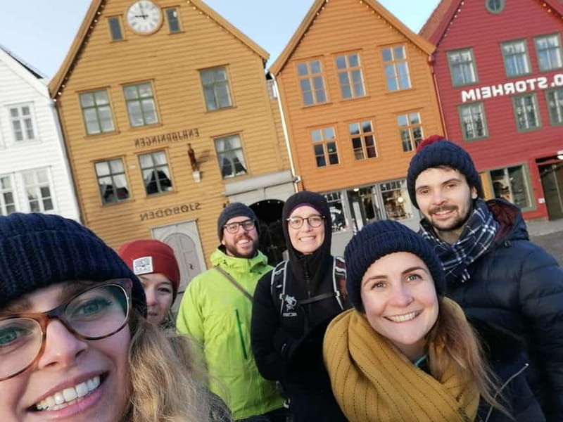 Bergen: Authentic Morning Walking Tour - Seeing Bergen through buildings and fires