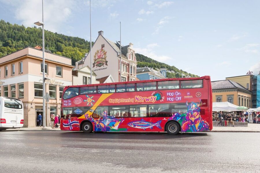 Bergen: City Sightseeing Hop-On Hop-Off Bus Tour - The Aquarium and Nordnes Park