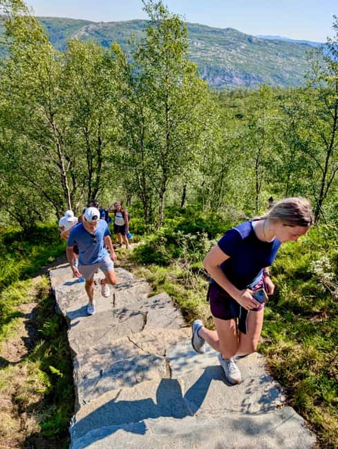 Bergen: Fjord Hiking - Public tour - Why the four-person limit matters