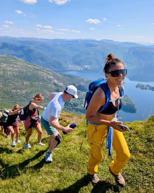 Bergen: Fjord Hiking - Public tour - What the hike feels like underfoot