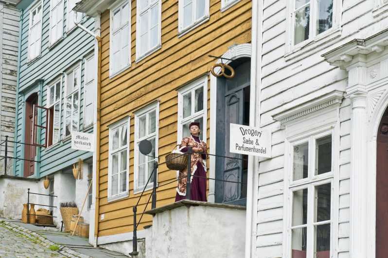 Bergen: Guided Car Tour with Old Bergen Museum & Fantoft … - Nordnes offers a greener side of the city