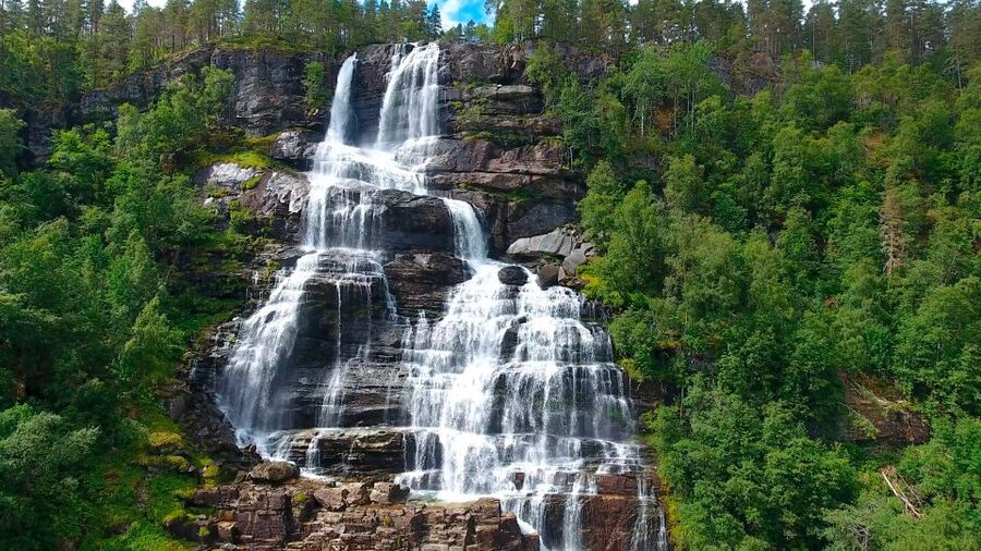 Bergen: Guided Fjord & Glacier Tour to Fjærland - Tvindefossen brings a final burst of water
