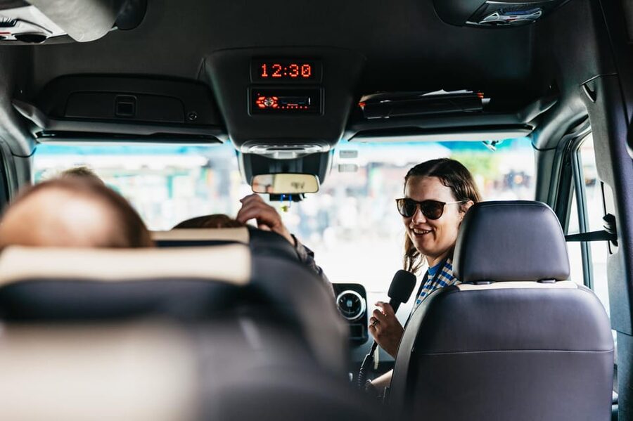 Bergen: Guided Minibus Tour with Photo Stops - Knøsesmauet and Bergen’s Narrow Streets