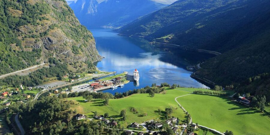 Bergen: Hardangerfjord, Voss Gondola & 3 Great Waterfalls - From Strandkaien through the fjord country
