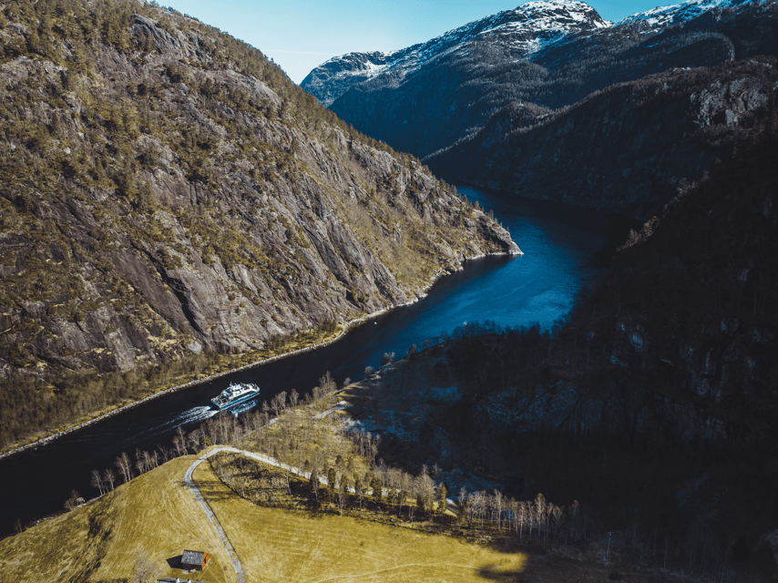 Bergen: Mostraumen Fjord & Waterfall Cruise - Waterfalls, Weather, and the Winter Ice Question