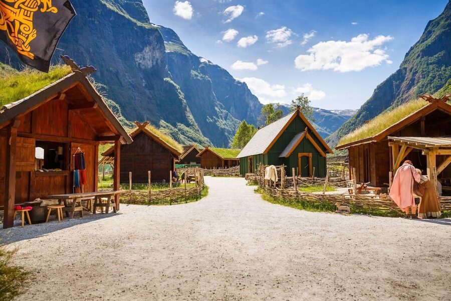 Bergen: Nærøyfjord Cruise and Flåm Railway Ride to Oslo - The day’s biggest practical challenge