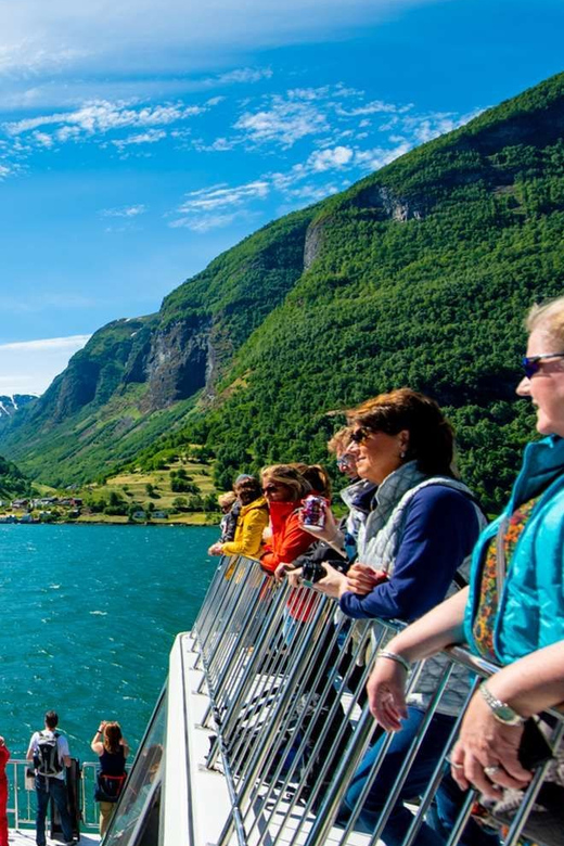 Bergen: Nærøyfjorden, Flåm, and Stegastein Guided Bus Tour - Stegastein puts you above the Aurland Fjord