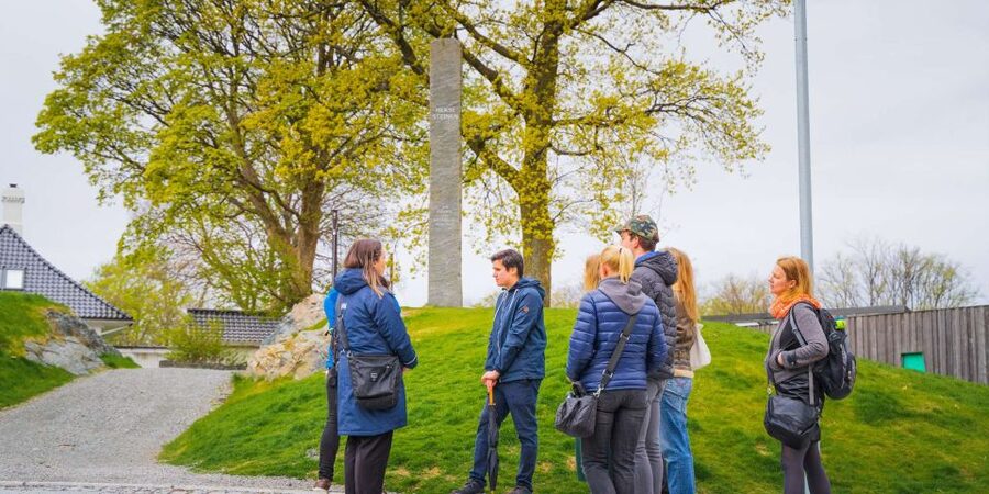 Bergen: Nordnes Neighborhood Hidden Gems Walking Tour - Norwegian merchants beside the Hanseatic world
