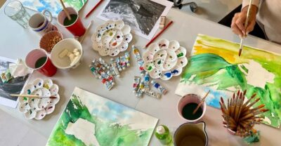 paint Norwegian landscape with watercolor
