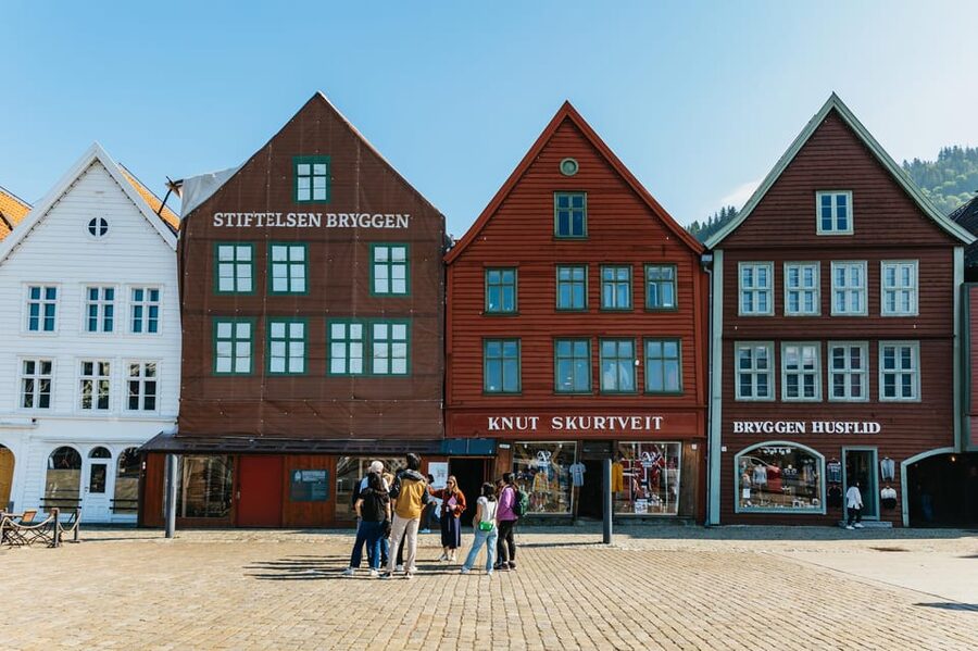 Bergen: Past & Present Small Group Guided Walking Tour - St. Mary’s Church and the end of the old story