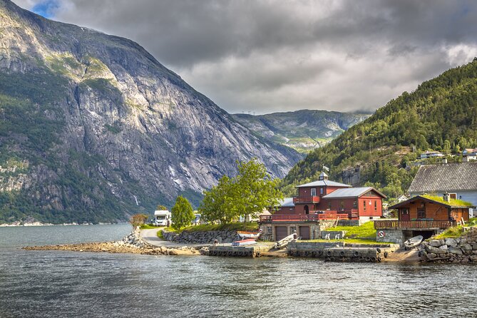 Bergen : Private Waterfalls and Wonders Tour in Norway - The return to Bergen and what the day feels like