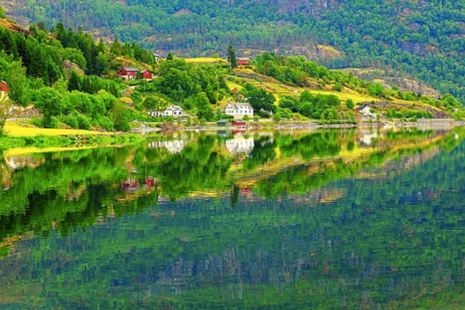 Bergen to Flam "The King of Fjords" One-Way or Round-Trip Cruise Ticket - Bergen’s Strandkaiterminalen is the starting point