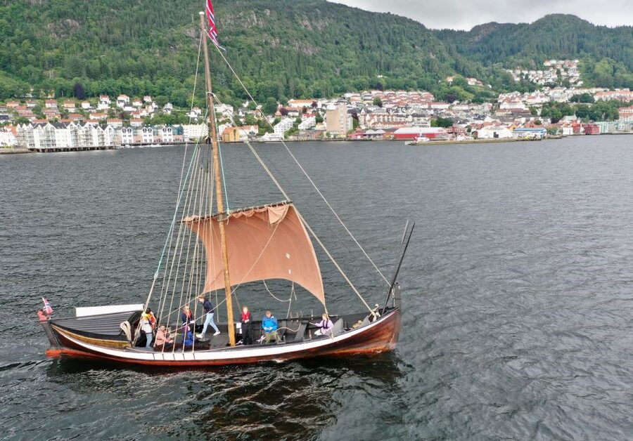 Bergen: Viking Ship Sailing Experience and Sightseeing Trip - A Viking-style ship built for participation