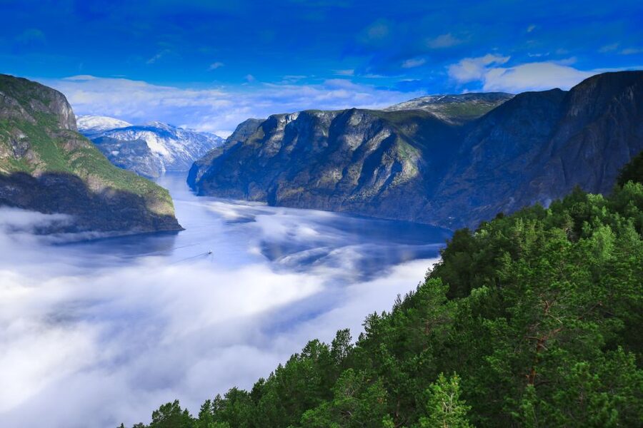 Bergen: Viking Village, Nærøyfjord Cruise & Flåm Railway - Tvindefossen in summer, Voss in winter