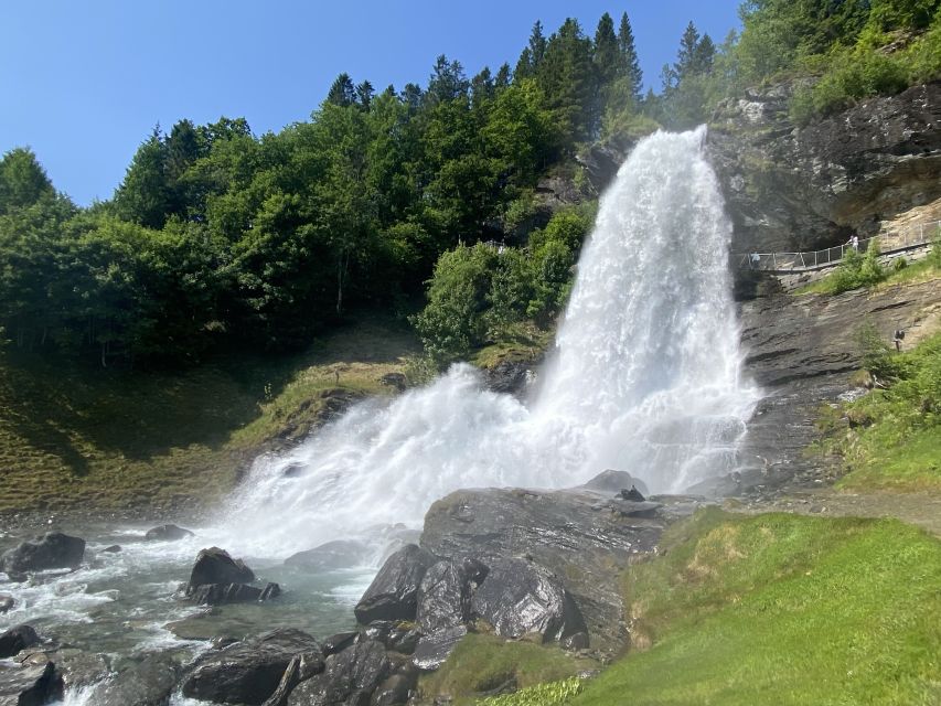 Bergen: Waterfalls of Hardangerfjord Shore Excursion - Steinsdalsfossen and the walk behind the water