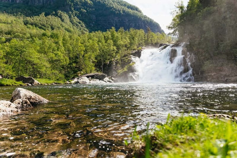 Bergen: Waterfalls of Hardangerfjord Shore Excursion - The guide and group atmosphere