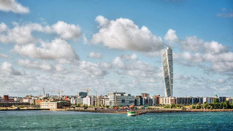 Best of Malmö: Private Walking Tour with a Local - Malmöhus Castle and the Choice of Paid Entry