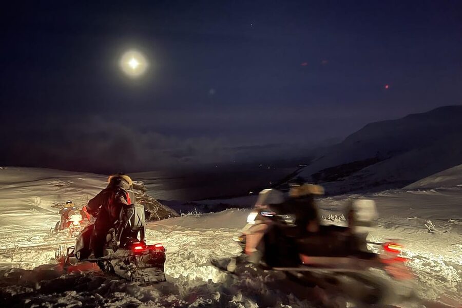 Björkliden/Abisko: Night Sky Snowmobile Tour - Timing, season, and weather expectations